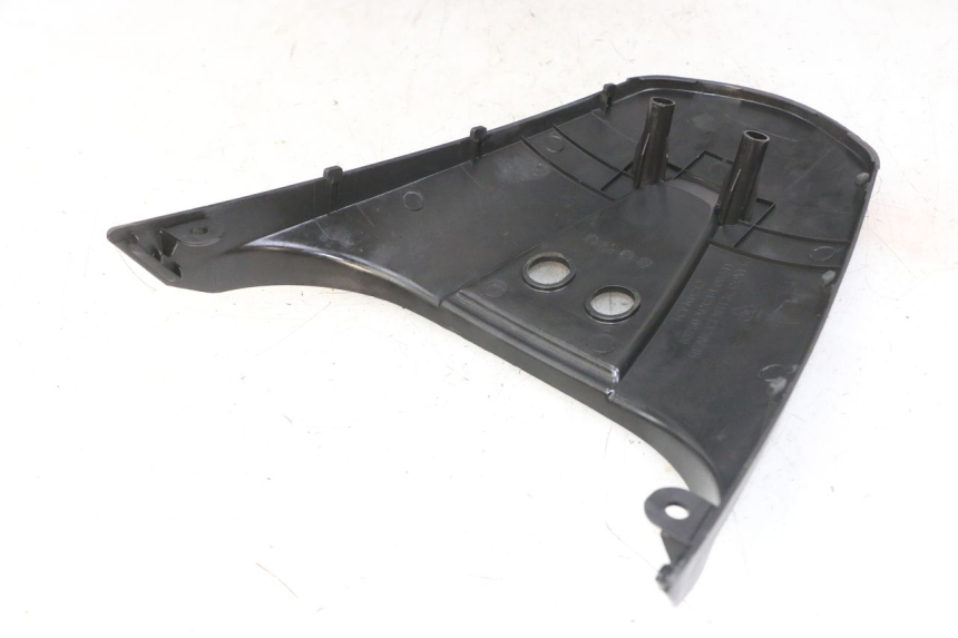 photo de REAR UPPER MIDDLE PANEL KYMCO LIKE 4T 50 (2019 - 2025)
