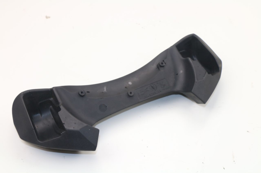 photo de REAR UPPER MIDDLE PANEL PEUGEOT METROPOLIS 400 (2011 - 2016)