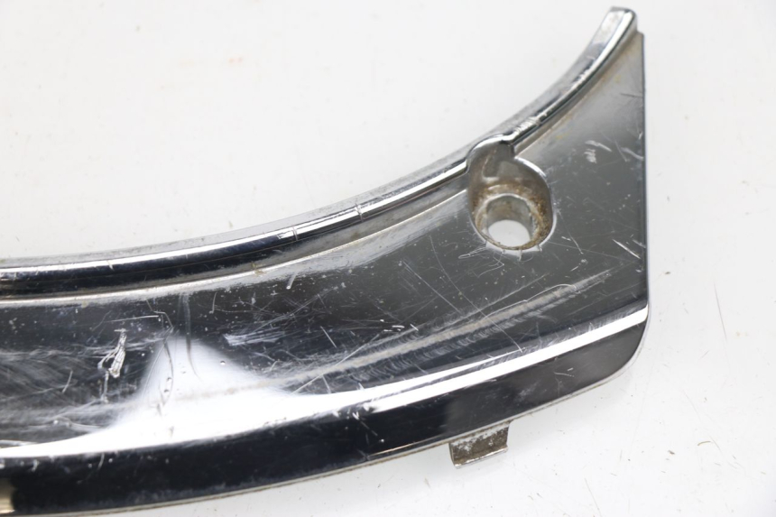 photo de REAR UPPER MIDDLE PANEL PEUGEOT SATELIS 125 (2010 - 2012)