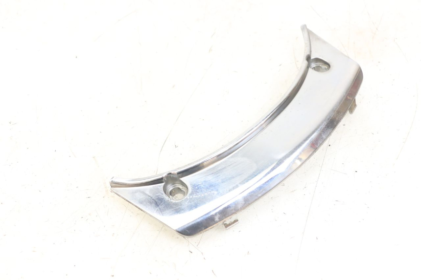 photo de UPPER REAR FAIRING JUNCTION PEUGEOT SATELIS 125 (2006 - 2009)