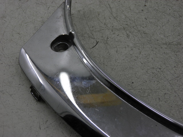 photo de UPPER REAR FAIRING JUNCTION PEUGEOT SATELIS 125 (2006 - 2009)