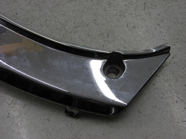 photo de UPPER REAR FAIRING JUNCTION PEUGEOT SATELIS 125 (2006 - 2009)