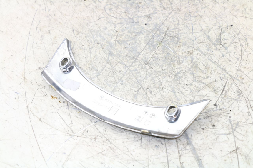 photo de UPPER REAR FAIRING JUNCTION PEUGEOT SATELIS 125 (2006 - 2009)