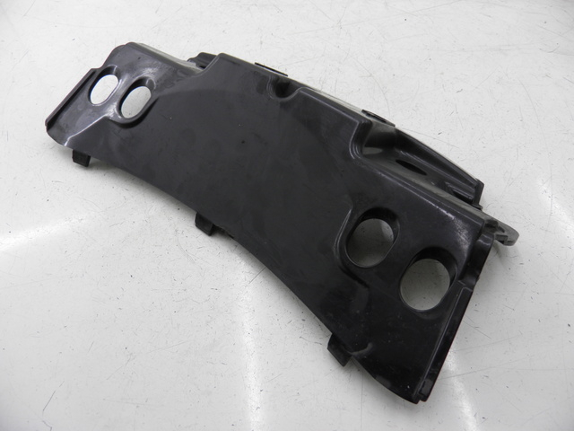 photo de REAR UPPER MIDDLE PANEL PIAGGIO MP3 RL 125 (2008 - 2009)