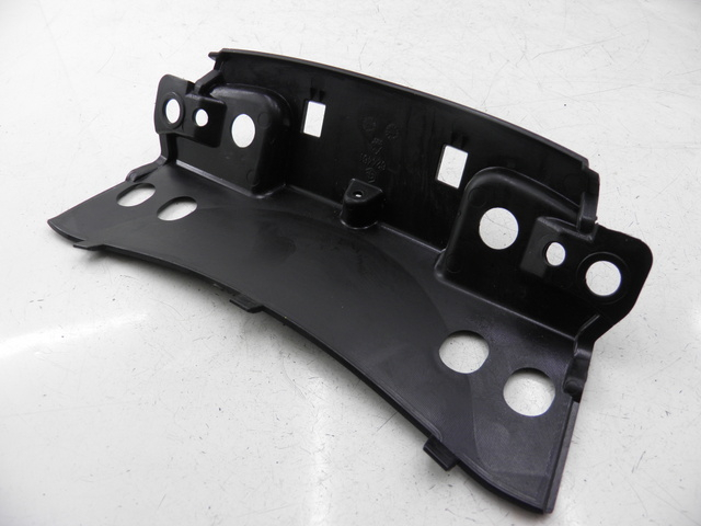 photo de REAR UPPER MIDDLE PANEL PIAGGIO MP3 RL 125 (2008 - 2009)