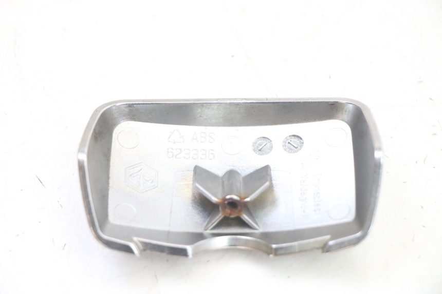 photo de REAR UPPER MIDDLE PANEL PIAGGIO VESPA S 2T 50 (2007 - 2014)
