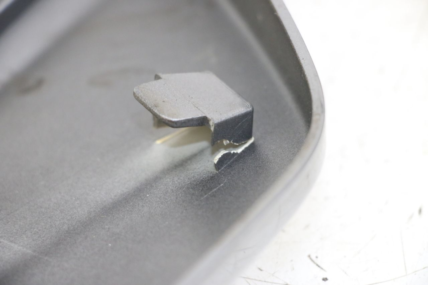 photo de UPPER REAR FAIRING JUNCTION PIAGGIO X10 125 (2012 - 2017)