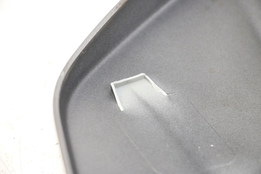 photo de UPPER REAR FAIRING JUNCTION PIAGGIO X10 125 (2012 - 2017)
