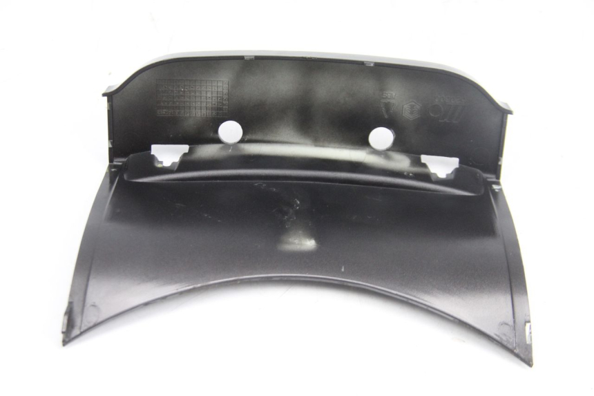 photo de REAR UPPER MIDDLE PANEL PIAGGIO XEVO - X EVO 125 (2007 - 2016)