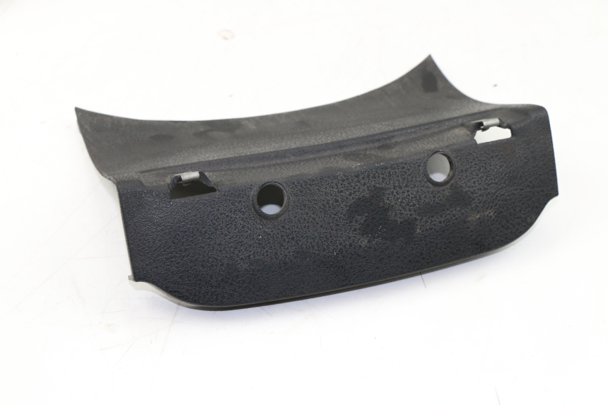 photo de REAR UPPER MIDDLE PANEL PIAGGIO XEVO - X EVO 125 (2010 - 2015)