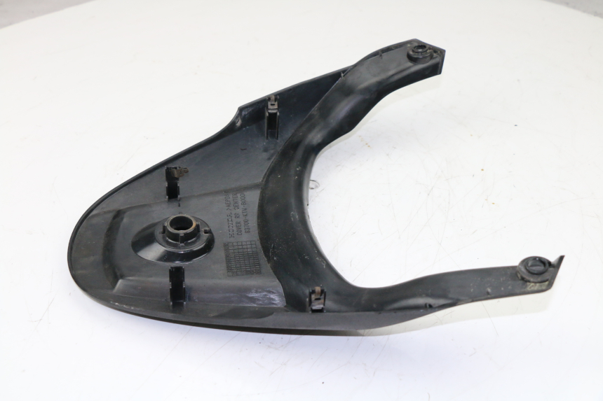 photo de REAR UPPER MIDDLE PANEL HONDA SH 300 (2011)