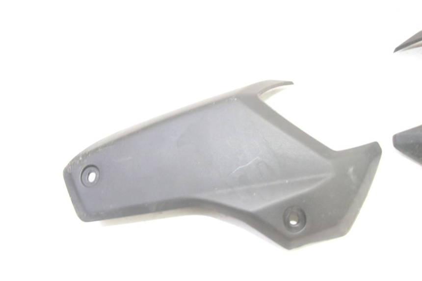 photo de REAR UPPER MIDDLE PANEL PEUGEOT STREETZONE I 2T 50 (2018 - 2020)