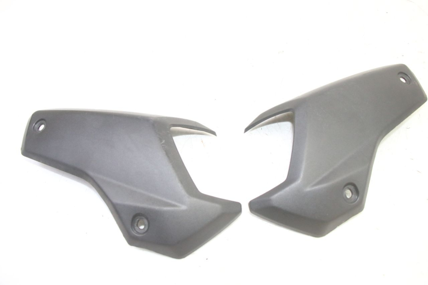 photo de REAR UPPER MIDDLE PANEL PEUGEOT STREETZONE I 2T 50 (2018 - 2020)