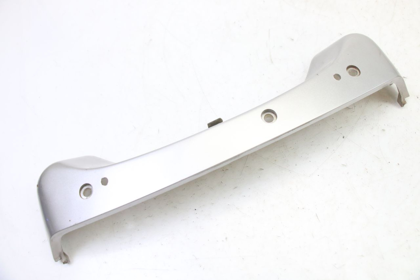 photo de REAR UPPER MIDDLE PANEL PIAGGIO SUPER LX 125 (2000 - 2003)