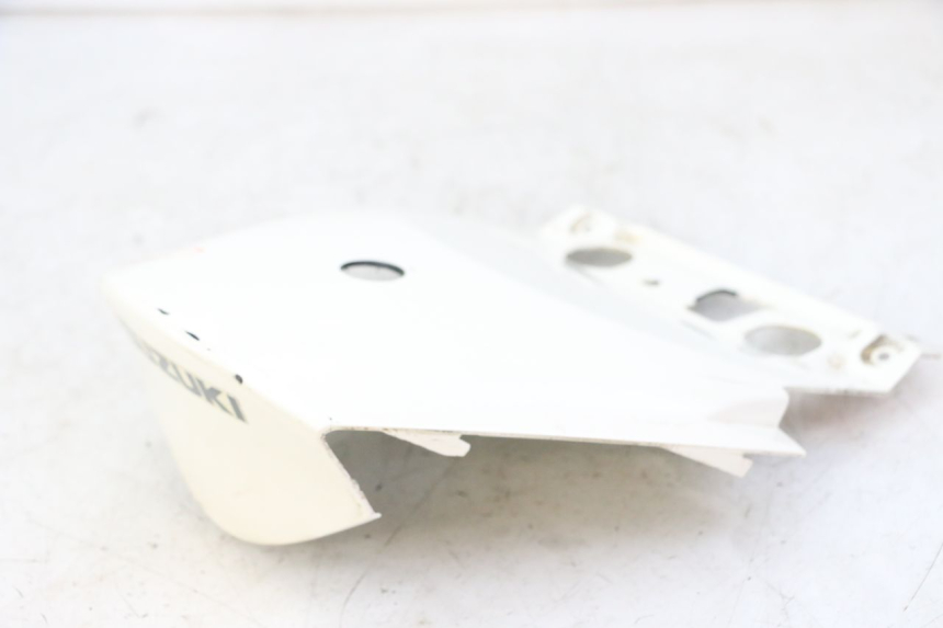 photo de UPPER REAR FAIRING JUNCTION SUZUKI BURGMAN 125 (2007 - 2014)