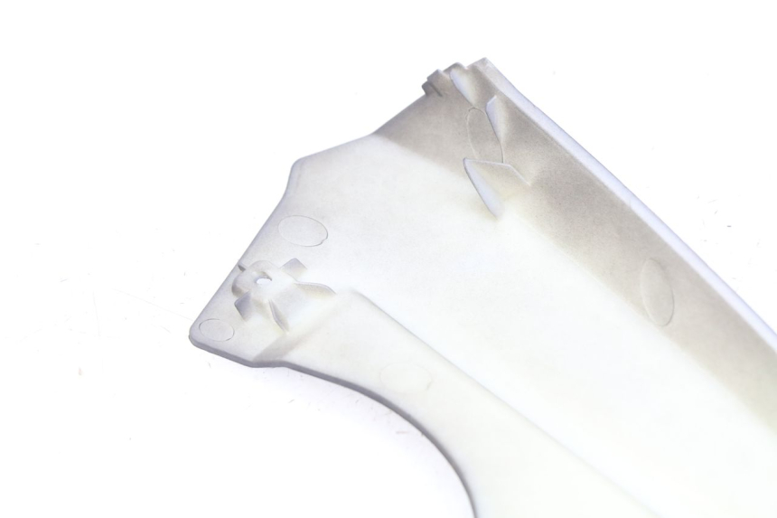 photo de UPPER REAR FAIRING JUNCTION APRILIA SXR 50 (2021 - 2023)