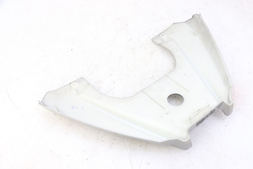 photo de UPPER REAR FAIRING JUNCTION APRILIA SXR 50 (2021 - 2023)