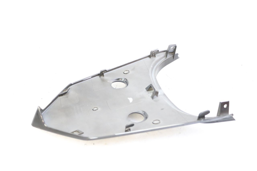 photo de UPPER REAR FAIRING JUNCTION SYM ORBIT III 3 4T 50 (2018 - 2021)
