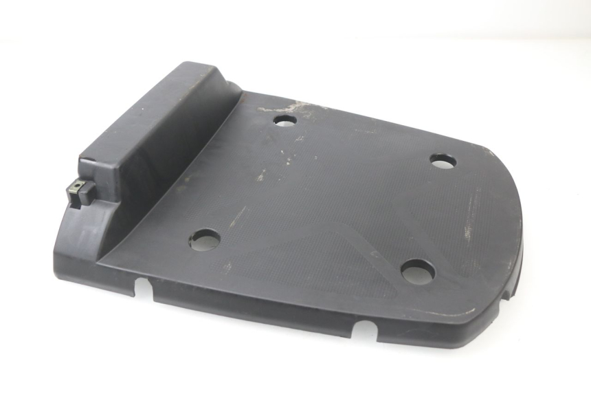 photo de REAR UPPER MIDDLE PANEL TNT MOTOR FASTINO 4T 50 (2013 - 2019)