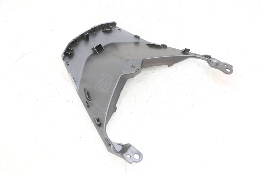 photo de REAR UPPER MIDDLE PANEL YAMAHA TRICITY 300 (2020 - 2024) - Additional view of the item