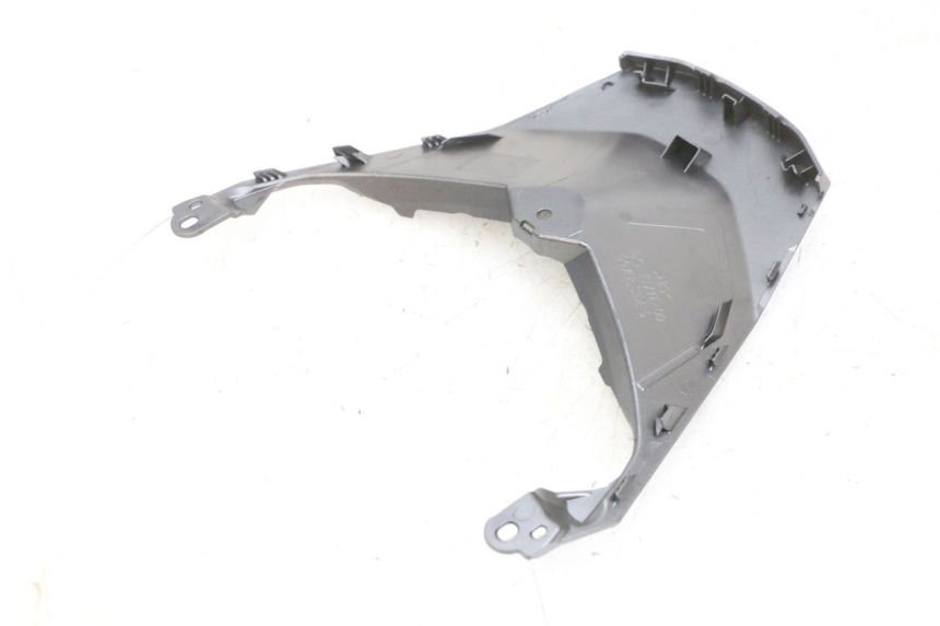 photo de REAR UPPER MIDDLE PANEL YAMAHA TRICITY 300 (2020 - 2024) - Surface and material condition