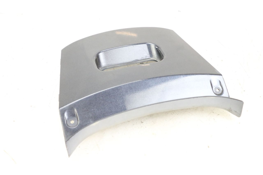 photo de REAR UPPER MIDDLE PANEL KYMCO XCITING 250 (2006 - 2009)