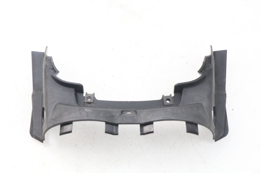 photo de REAR UPPER MIDDLE PANEL YAMAHA BW'S BWS 125 (2010 - 2013)