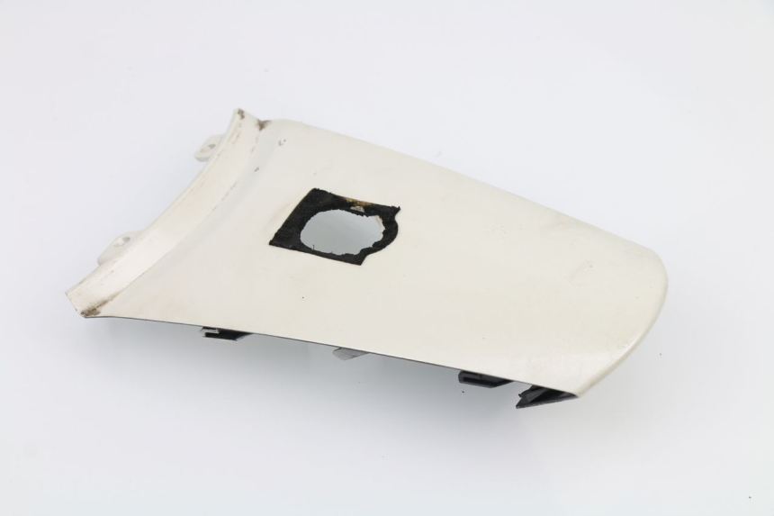 photo de REAR FAIRING JUNCTION SUZUKI SIXTEEN 125 (2008 - 2010)