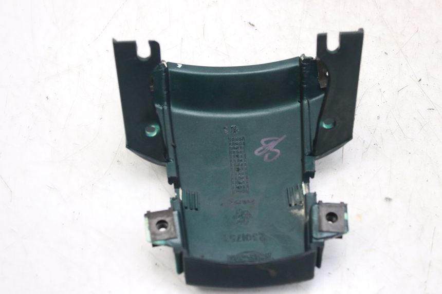 photo de REAR FAIRING JUNCTION TRIUMPH SPRINT ST 955 (1999 - 2001)