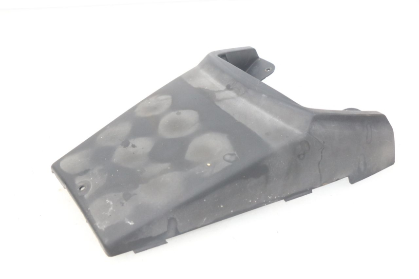 photo de REAR FAIRING JUNCTION SUZUKI XF FREEWIND 650 (1997 - 2003)
