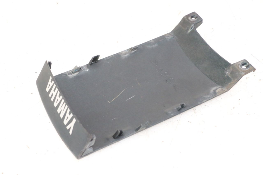 photo de REAR MIDDLE PANEL YAMAHA XJN DIVERSION 600 (2000 - 2003)