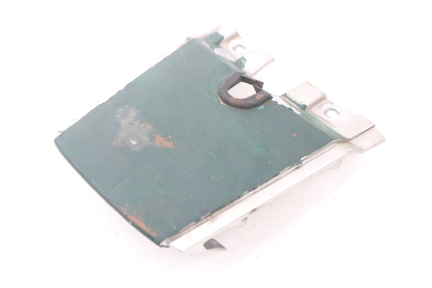 photo de REAR MIDDLE PANEL YAMAHA YBR 125 (2007 - 2009)