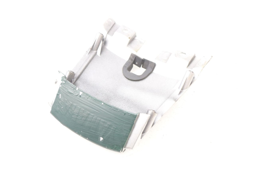 photo de REAR MIDDLE PANEL YAMAHA YBR 125 (2007 - 2009)
