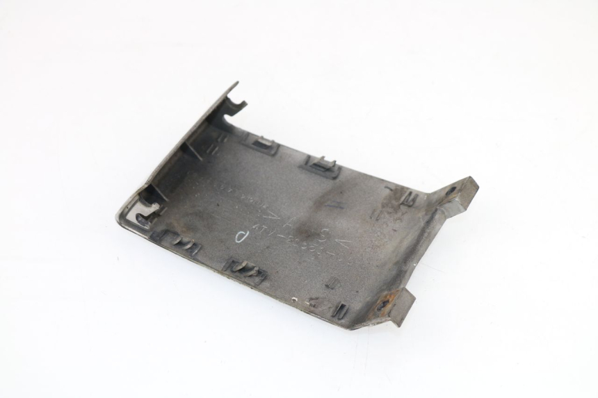 photo de REAR MIDDLE PANEL YAMAHA YZF R THUNDERCAT 600 (1999 - 2003)