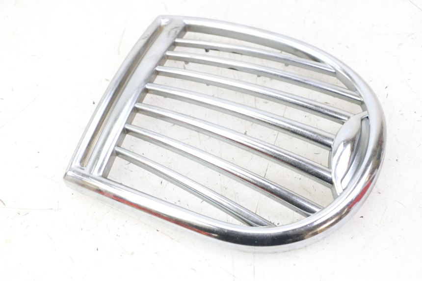 photo de FRONT MIDDLE PANEL DAELIM BESBI 125 (2007 - 2008)