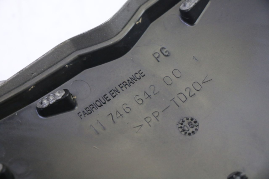 photo de FRONT MIDDLE PANEL PEUGEOT ELYSTAR 50 (2002 - 2014)