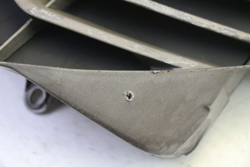 photo de FRONT MIDDLE PANEL PEUGEOT ELYSTAR 50 (2002 - 2014)