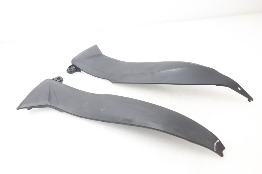 photo de FRONT MIDDLE PANEL SUZUKI GSX-R GSXR K16 1000 (2012 - 2016)