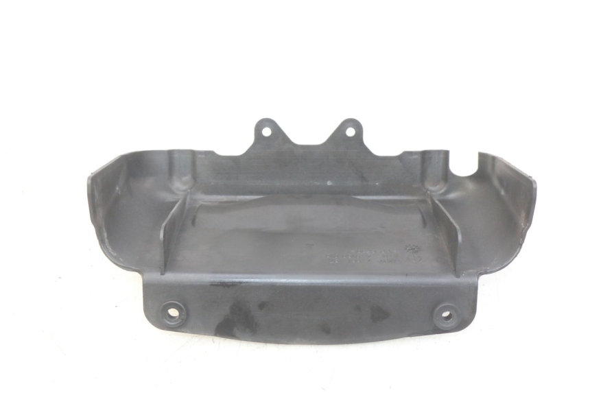 photo de LOWER FRONT FAIRING JUNCTION BMW C1 125 (2000 - 2003)