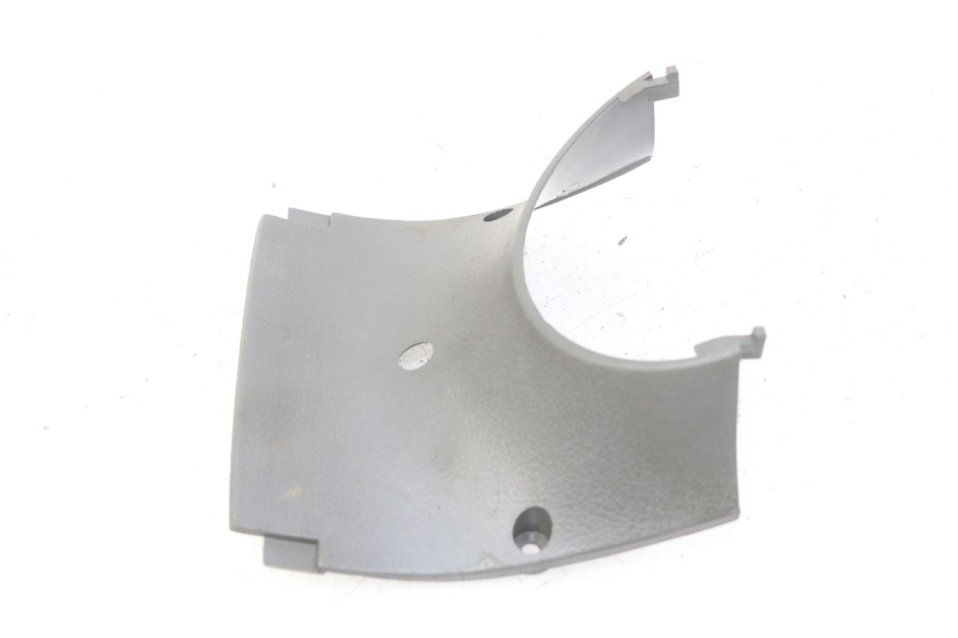 photo de LOWER FRONT FAIRING JUNCTION SUZUKI CP 80 (1985 - 1996)