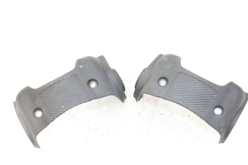 photo de FRONT MIDDLE PANEL PIAGGIO IE MP3 YOURBAN 300 (2011 - 2016)