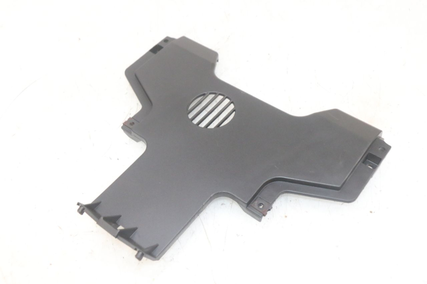 photo de FRONT MIDDLE PANEL PIAGGIO MP3 HPE 300 (2019 - 2026) - Main view