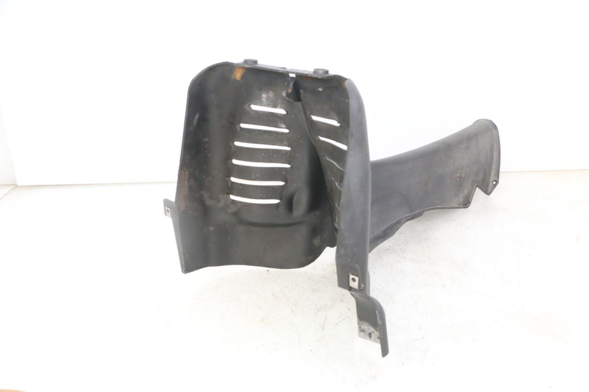 photo de LOWER FRONT FAIRING JUNCTION PIAGGIO MP3 LT 400 (2007 - 2012)