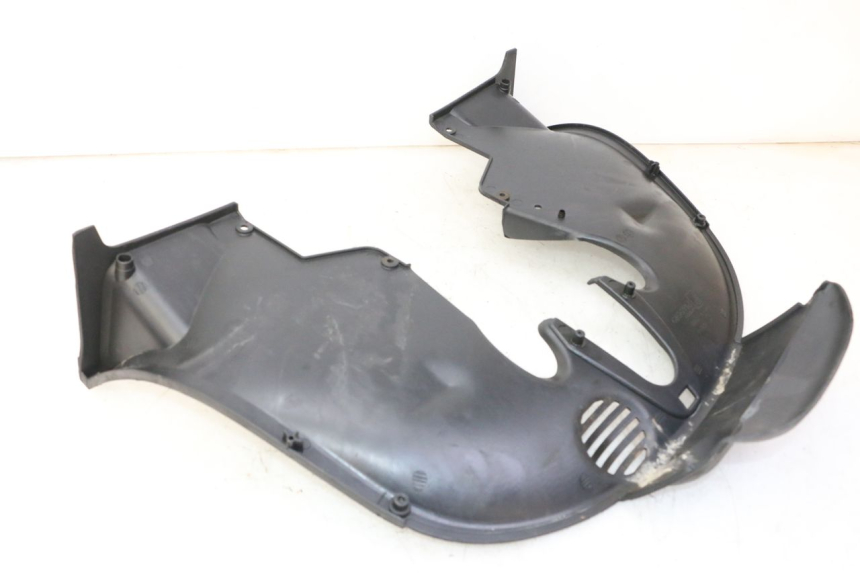 photo de LOWER FRONT FAIRING JUNCTION PIAGGIO MP3 LT 300 (2010 - 2016)