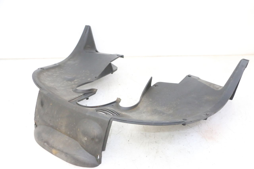 photo de LOWER FRONT FAIRING JUNCTION PIAGGIO MP3 LT 300 (2010 - 2016)