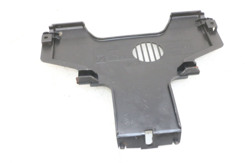 photo de FRONT MIDDLE PANEL PIAGGIO MP3 500 (2016 - 2018) - Component detail