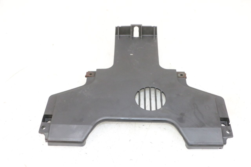 photo de FRONT MIDDLE PANEL PIAGGIO MP3 500 (2016 - 2018) - Technical close-up