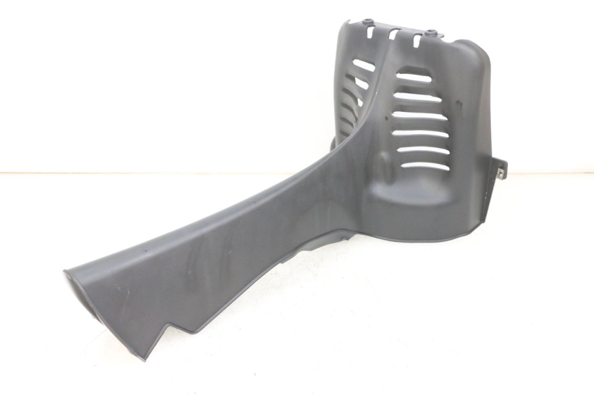 photo de FRONT MIDDLE PANEL PIAGGIO MP3 RL 250 (2006 - 2010) - Technical close-up