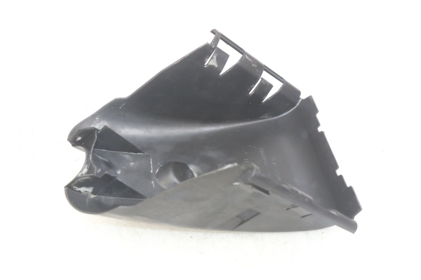photo de LOWER FRONT FAIRING JUNCTION PEUGEOT ELYSEO 125 (1999 - 2004)