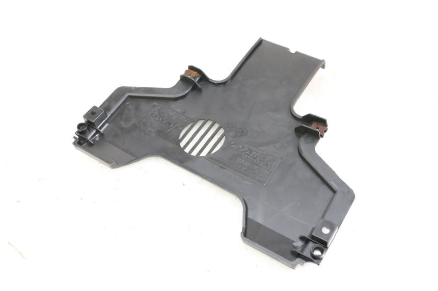 photo de FRONT MIDDLE PANEL PIAGGIO MP3 500 (2011 - 2015)